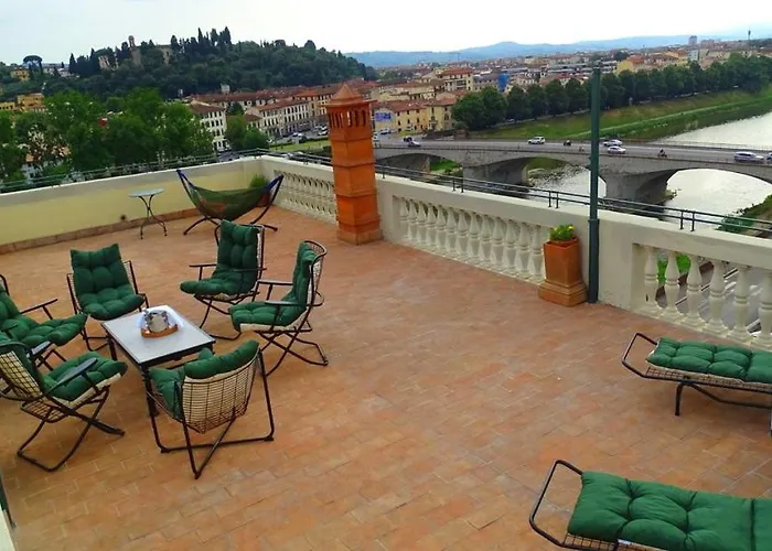Vespucci Penthouse Apartment Florence