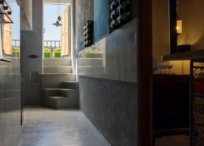 Vespucci Penthouse Apartment